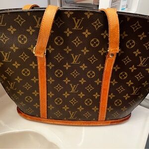 LV Louis Vuitton Bag - authenticated